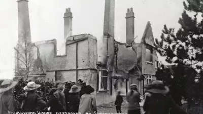 Roughwood house burnt down by suffragettes 1911 aa