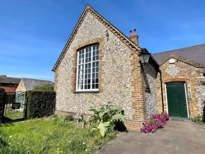 61 30 1 547 The Old School Church Lane Sarratt 6 May 2022 Deborah Young