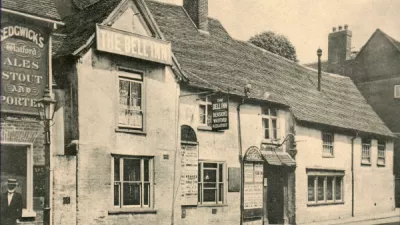 54 60 High St Bell Inna 1a