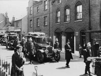 RWH funeral process 1929