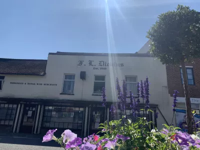 Dickens wine shop Emily Fox 15 15 18